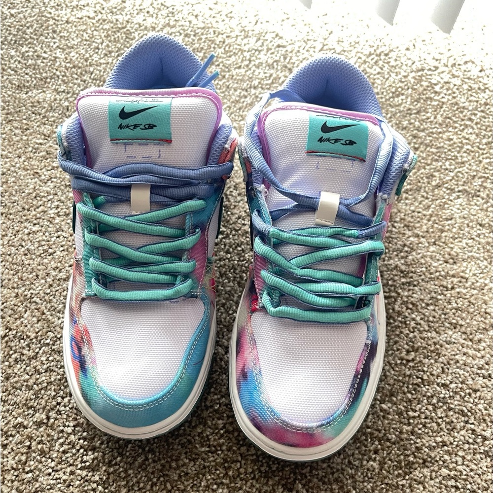 Futura Laboratories x Nike Dunk Low SB